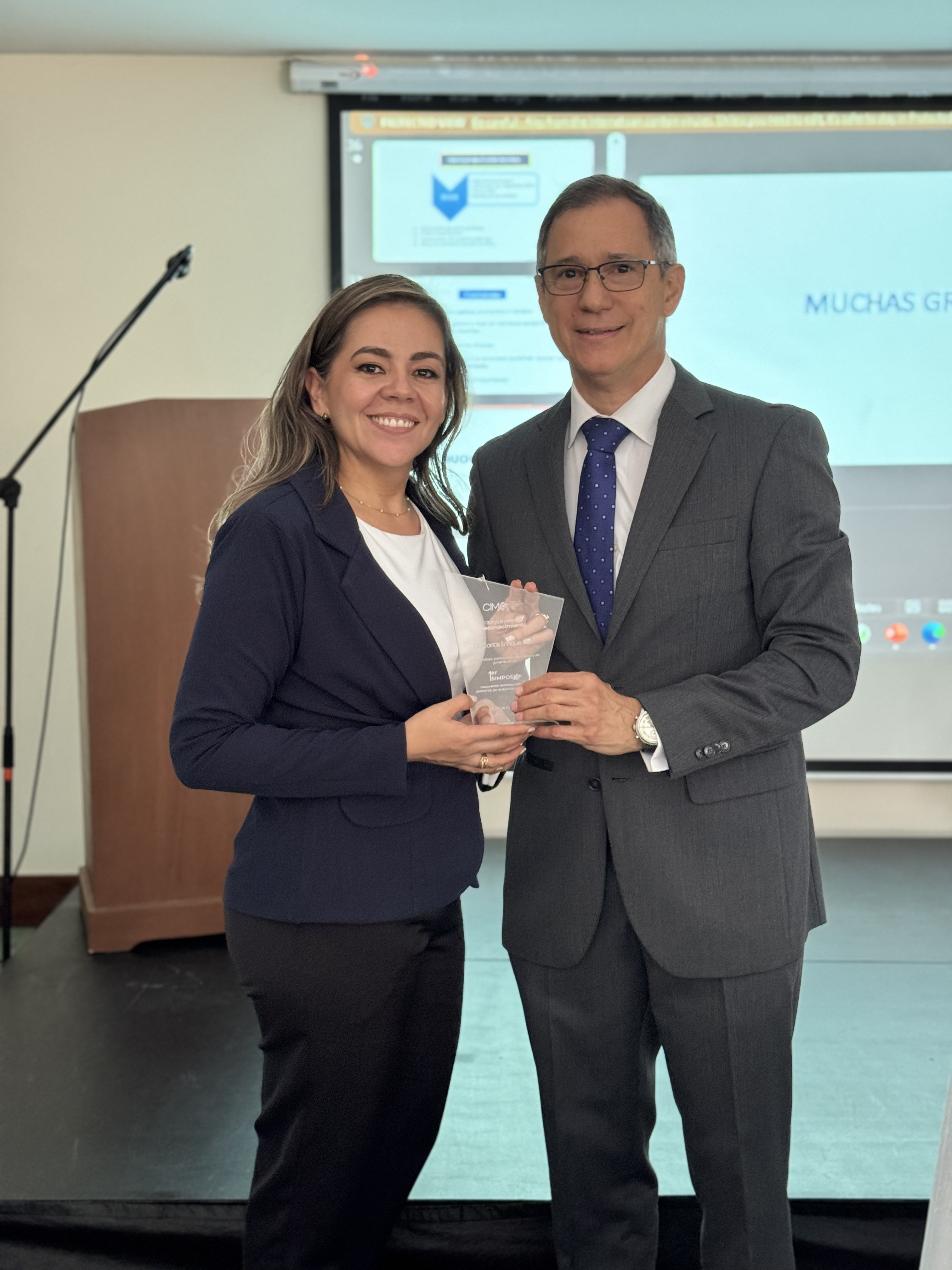 Imagen 4 del simposio